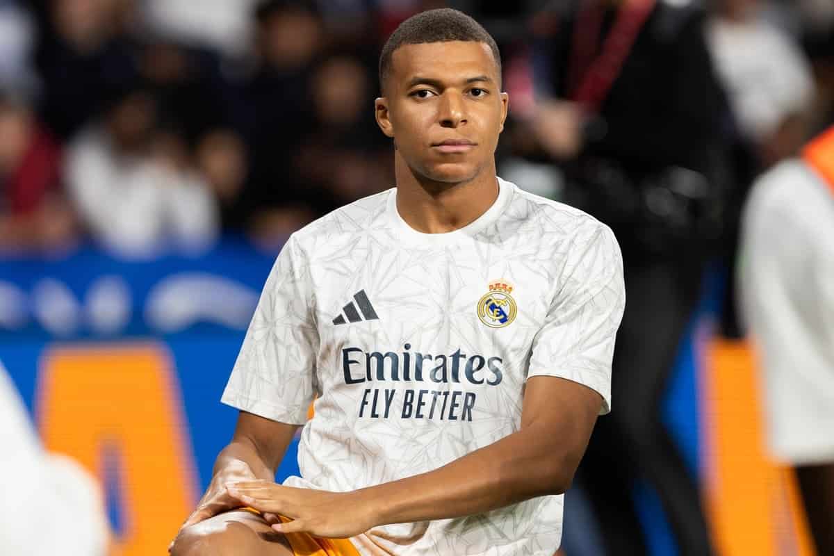 Kylian Mbappe เปิดตัวเป็นหมายเลข 10 ของเรอัลมาดริด
