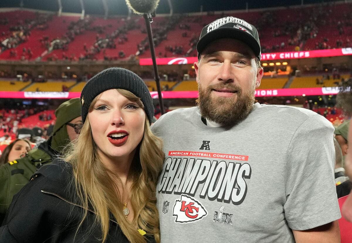 Travis Kelce และ Taylor Swift ประกาศการมีส่วนร่วม