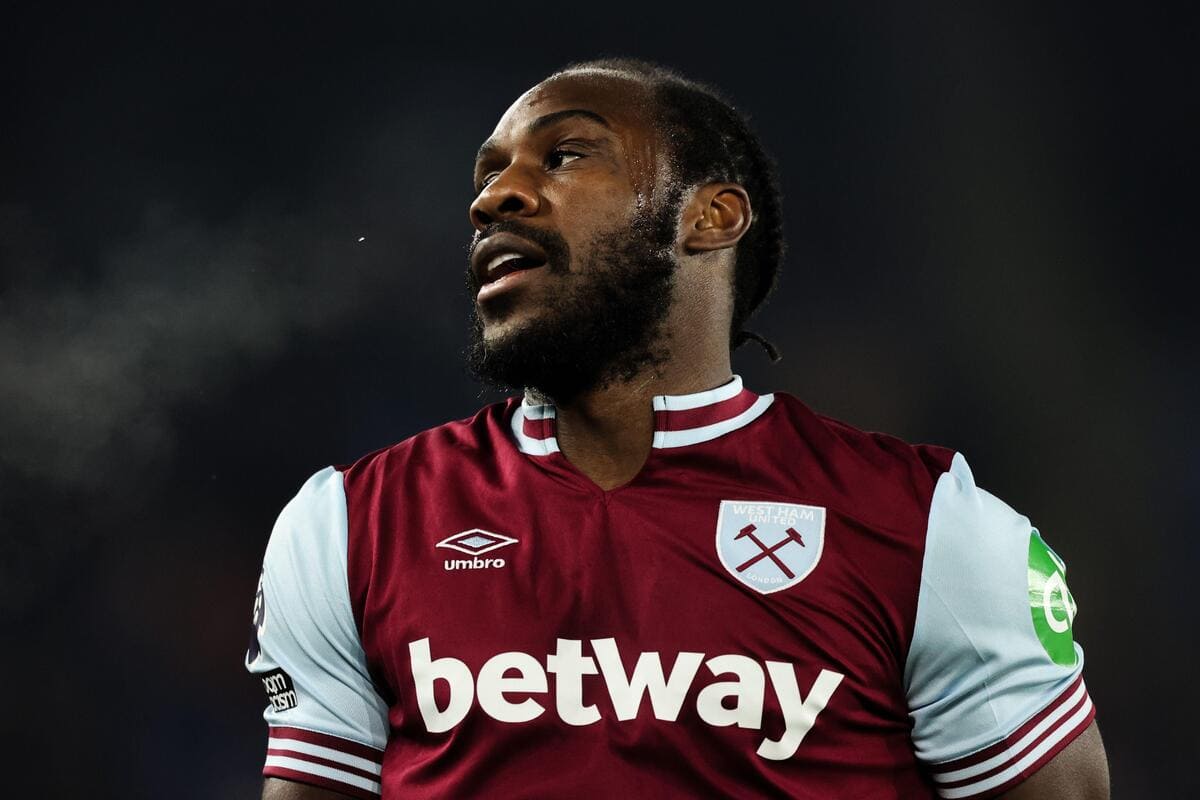 Michail Antonio เปิดตัวโดย West Ham