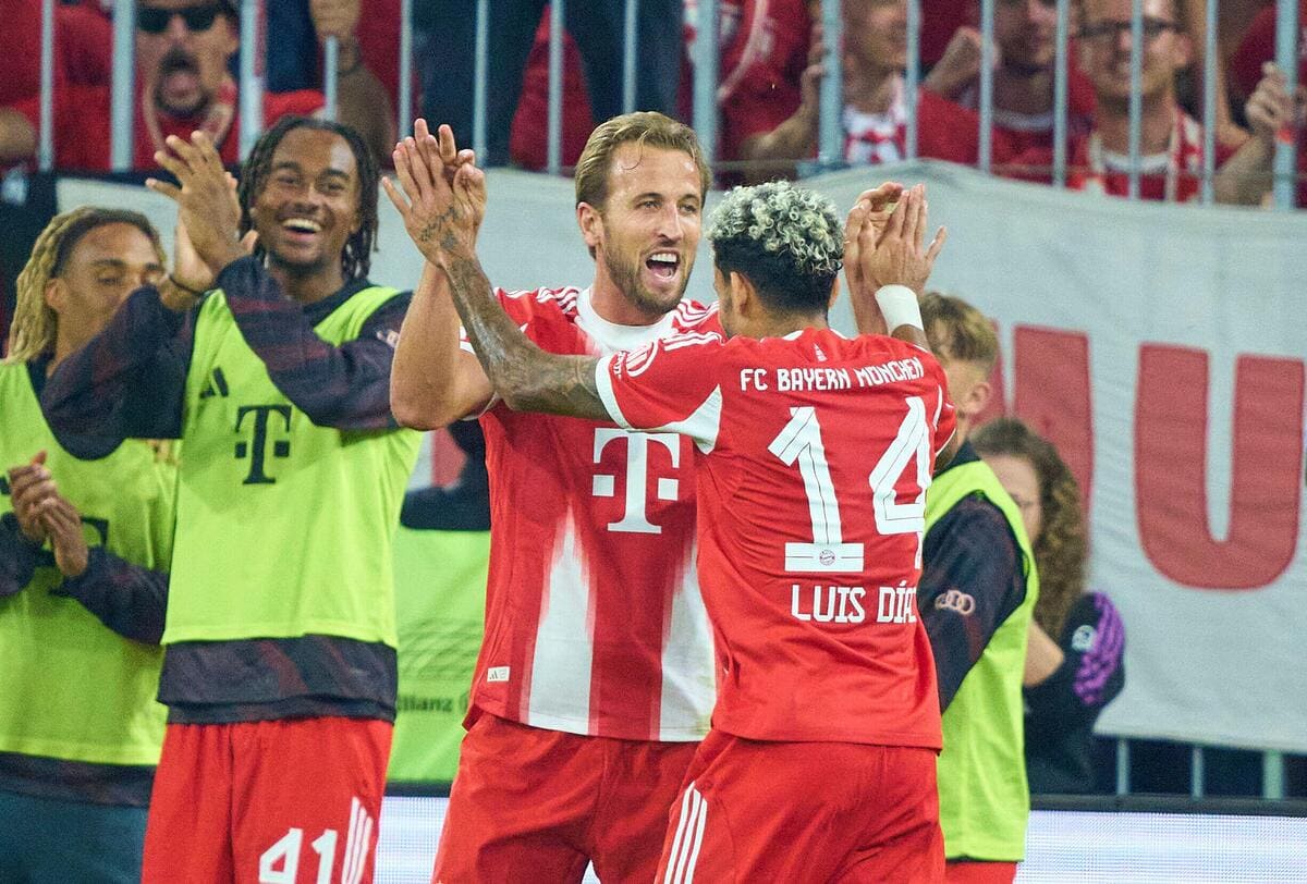 Kane Nets Hat-Trick เป็นแชมป์เปี้ยนเปิดด้วยการชนะที่เน้น