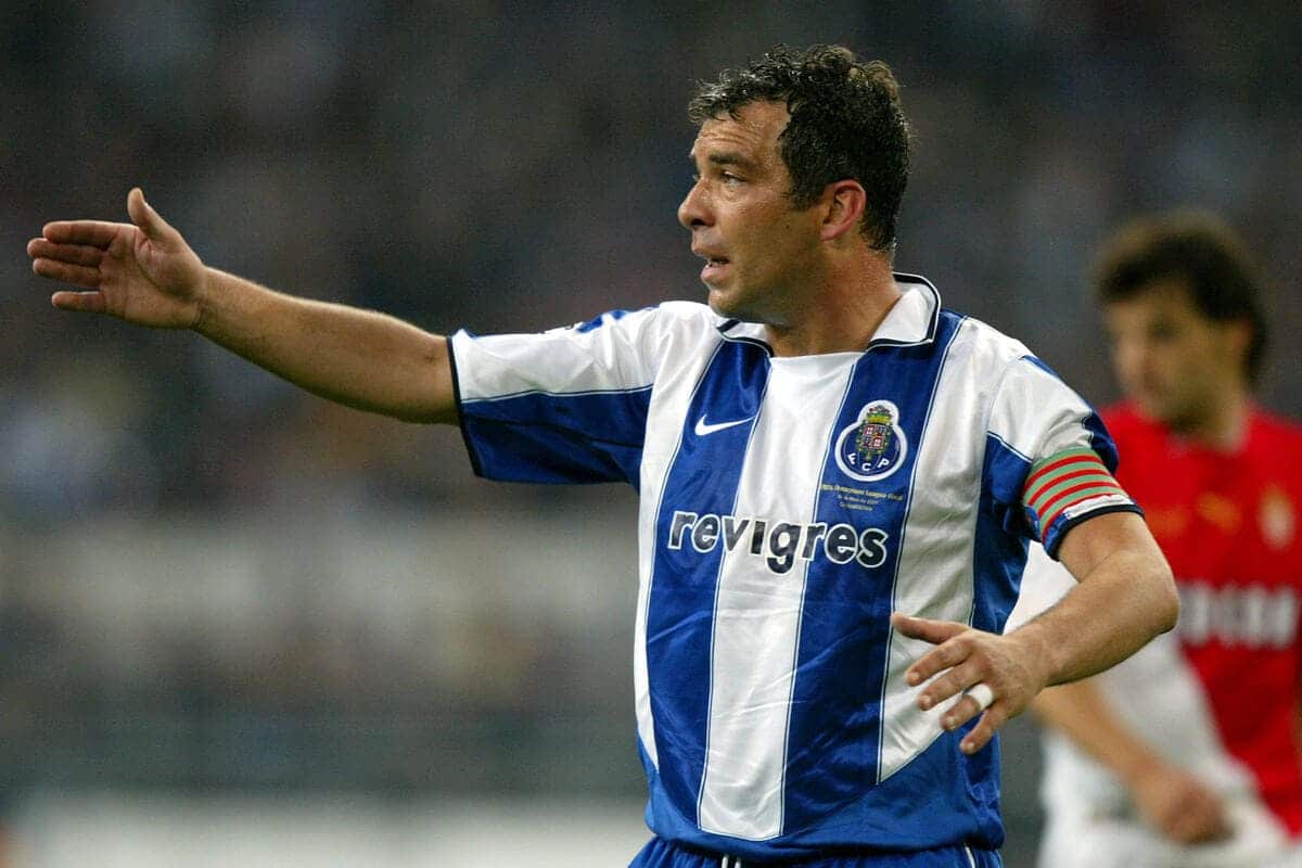 Cristiano Ronaldo และ Jose Mourinho นำบรรณาการให้กับอดีตกัปตัน Porto กัปตัน Jorge Costa