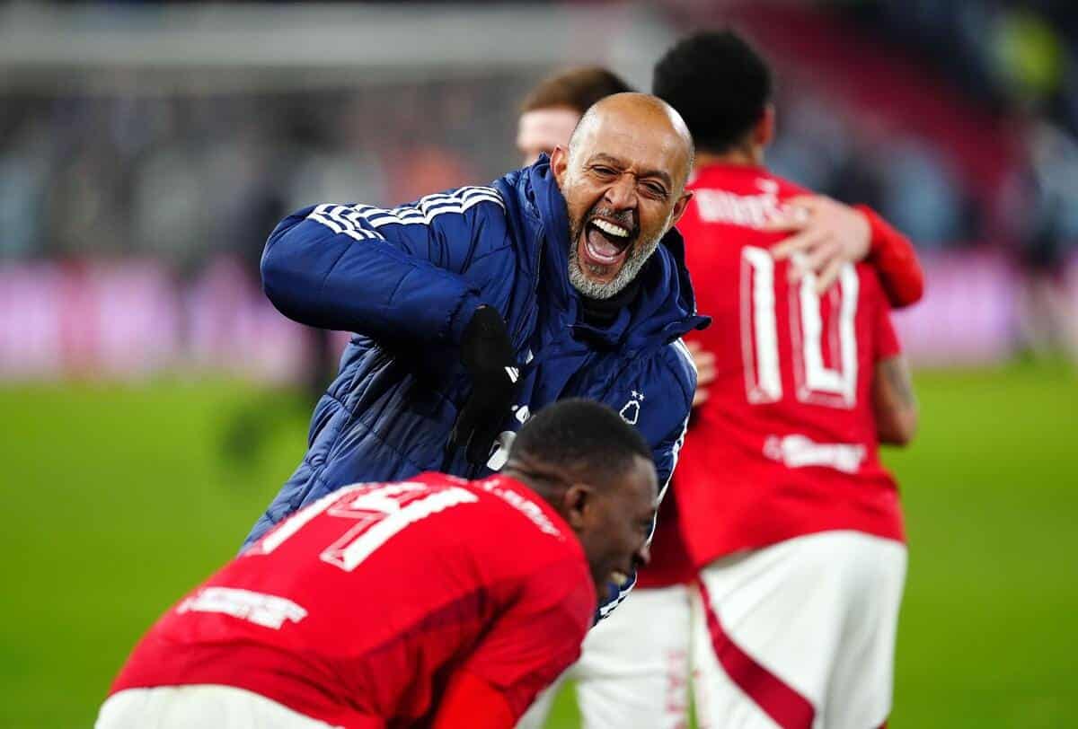 Nuno พยายามพูดคุยกับ Marinakis และ Edu เพื่อยุติความไม่แน่นอนของ Nottingham Forest