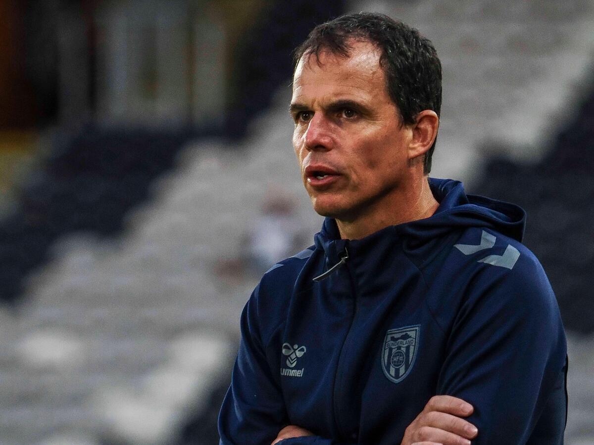 Sunderland Boss Le Bris Signs สัญญากับ 2028